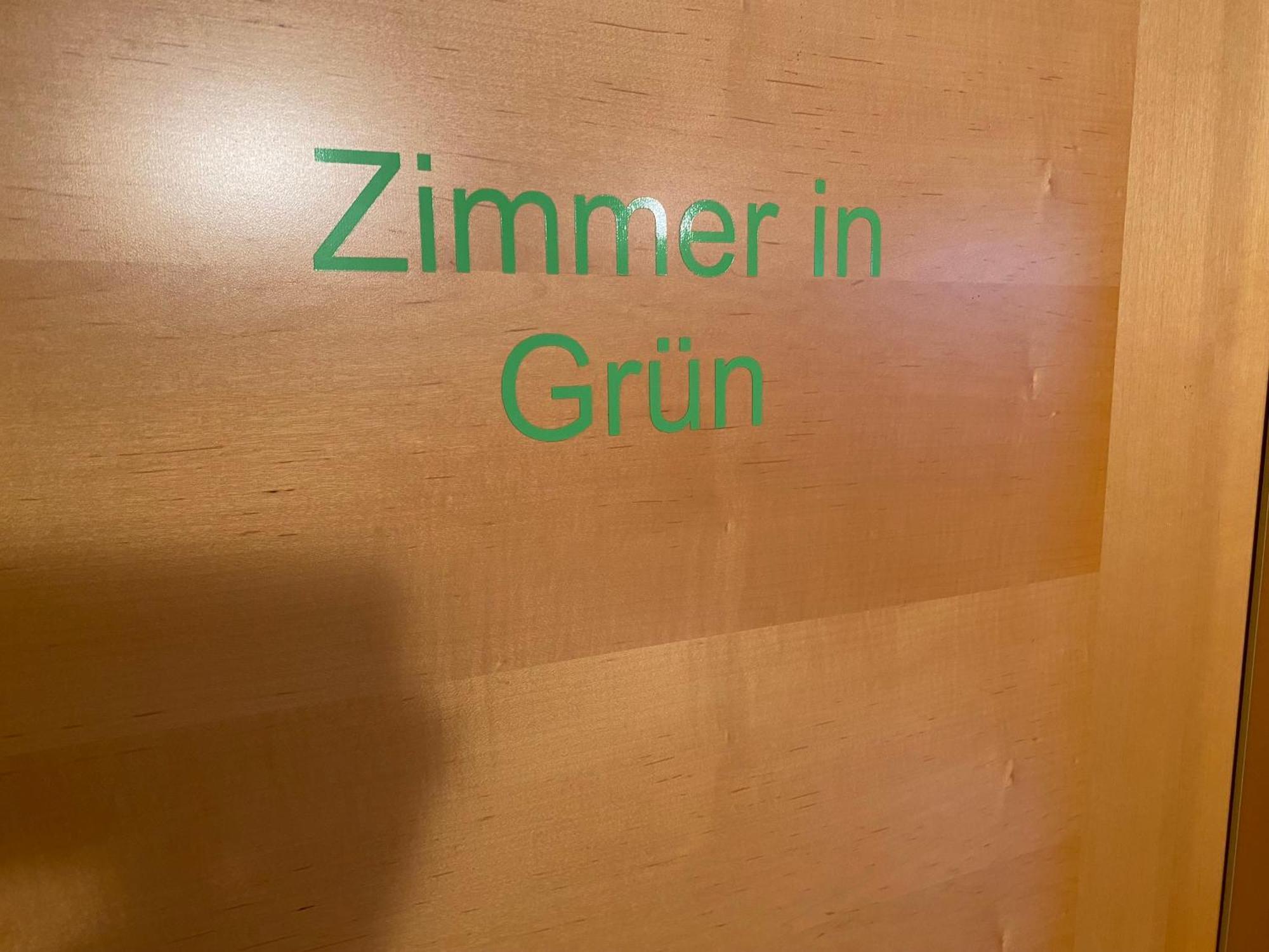 Ferienzimmer Oelhaf In Gruen Self Check-in Mit Key-tresore * Wilhelmsdorf (Ravensburg)