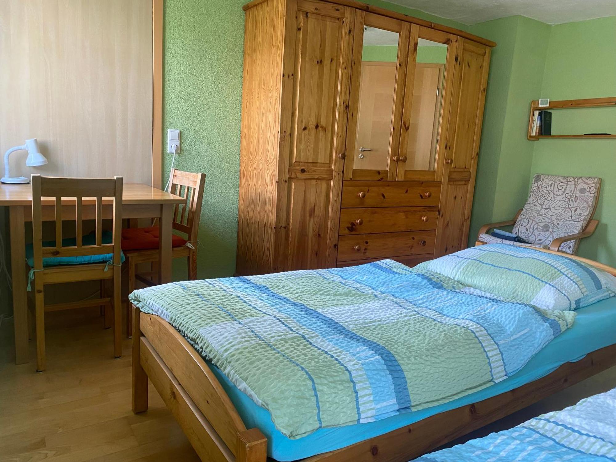 Privatunterkunft Ferienzimmer Oelhaf In Gruen Self Check-in Mit Key-tresore *
