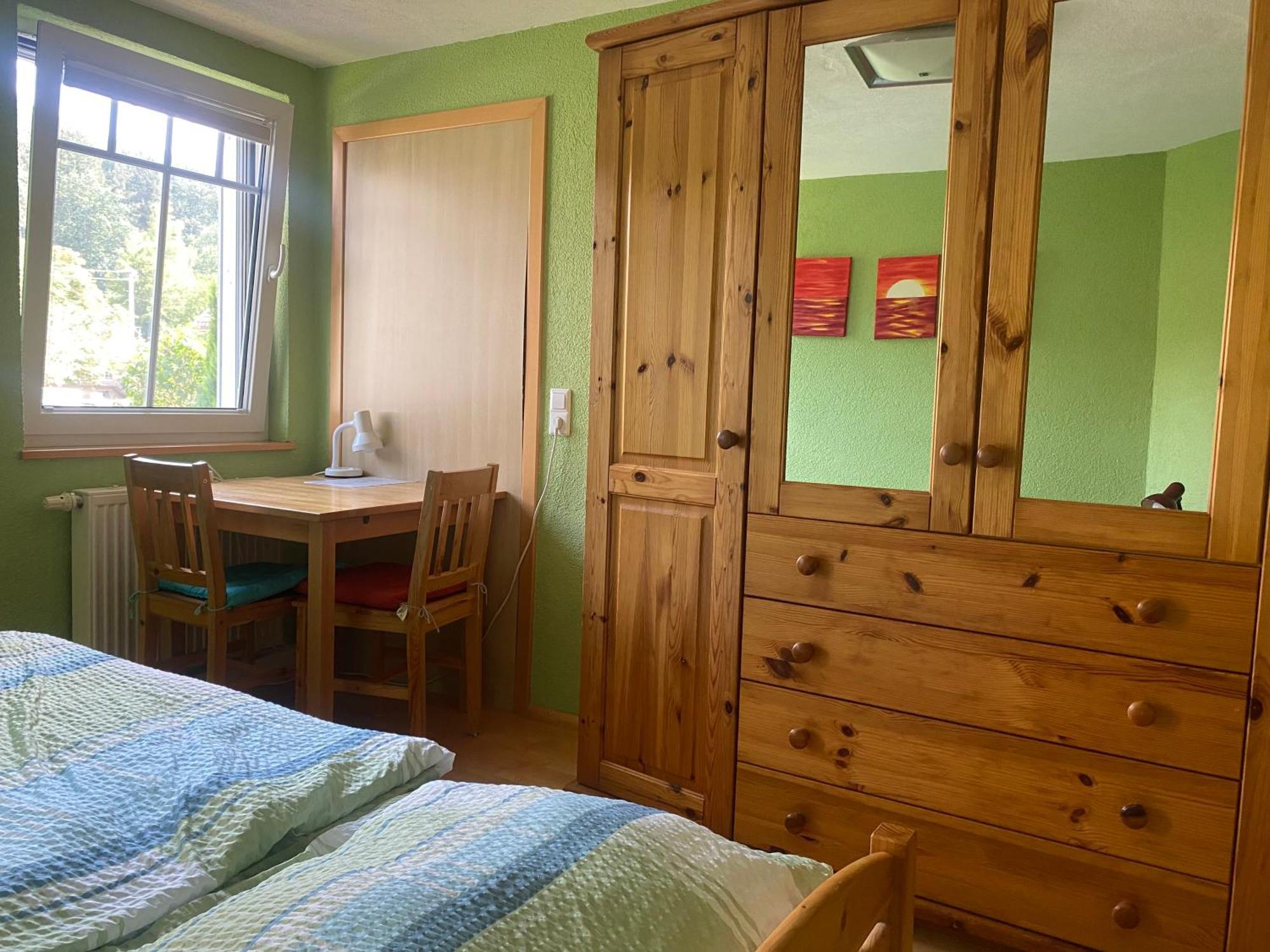 Ferienzimmer Oelhaf In Gruen Self Check-in Mit Key-tresore *
