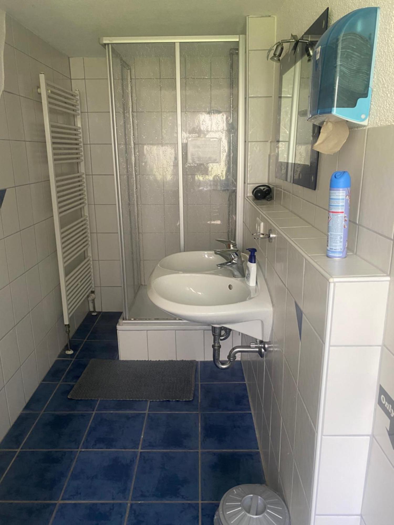 Homestay Ferienzimmer Oelhaf In Blau Self Check-in Mit Key-tresore *